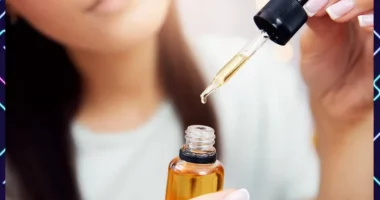 4 Things Castor Oil Does for Your Skin and Hair
