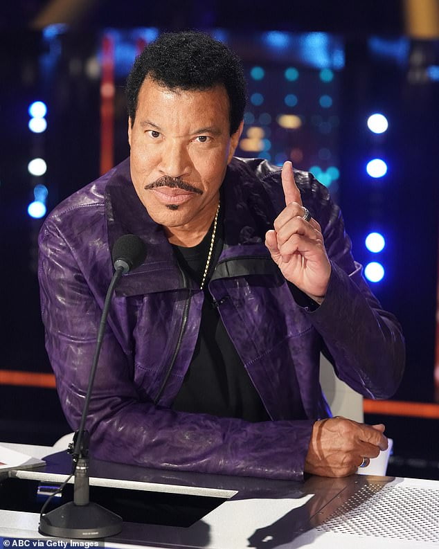 American Idol Lionel Richie reveals that Platinum ticket winner Jay