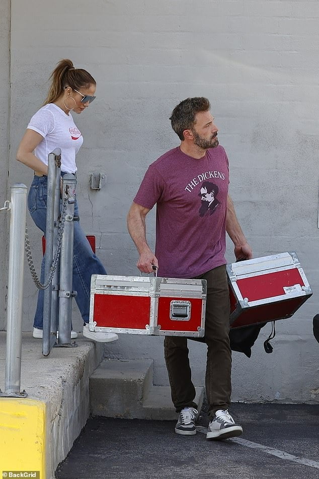 Ben Affleck Puts His Muscles To Use As He Carries Equipment As Fiancee Jennifer Lopez Wows In