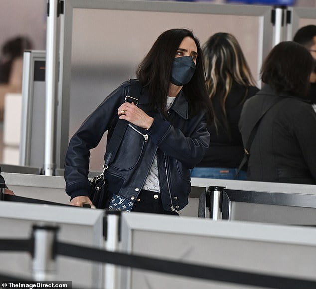Jennifer Connelly cuts casual figure in black leather jacket while