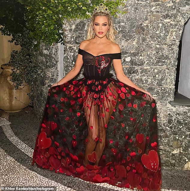 Khloe Kardashian Is A Queen Of Hearts In Archive Dolce And Gabbana Dress Before Kourtneys