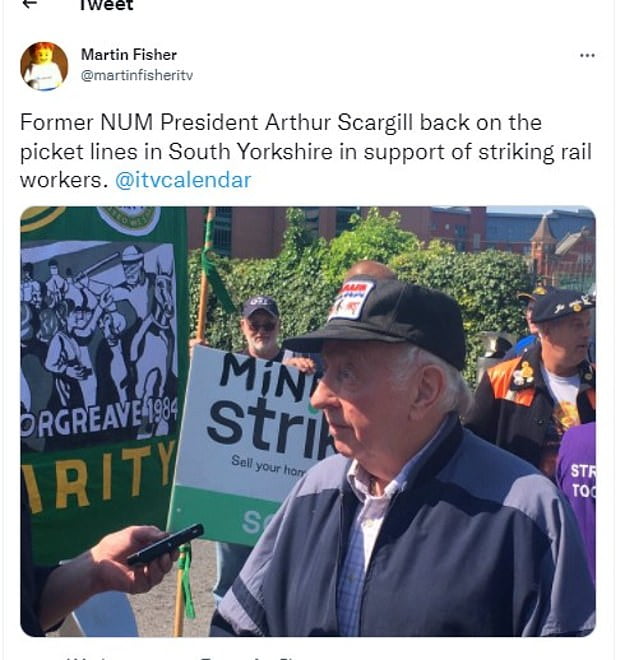 Arthur Scargill returns to the picket lines for second time as he joins rail workers on strike