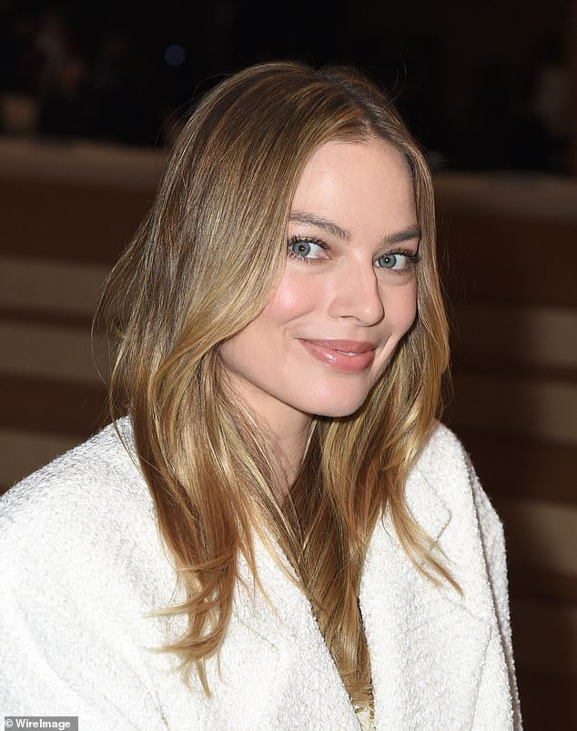 Margot Robbie discusses getting drunk at Logies and passing out in the ...