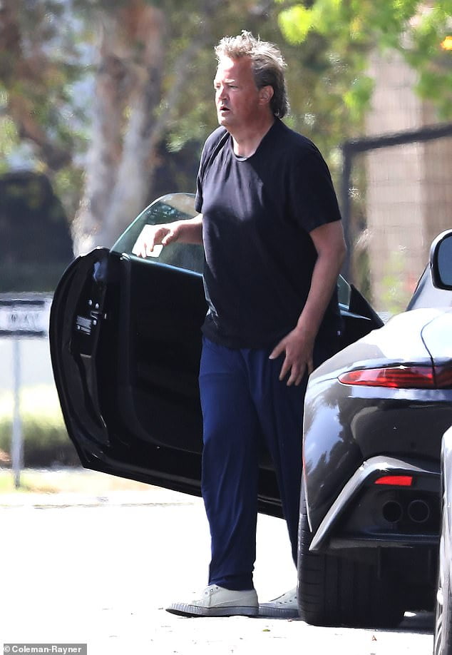 Matthew Perry looks relaxed as he goes for a drive around LA in his ...