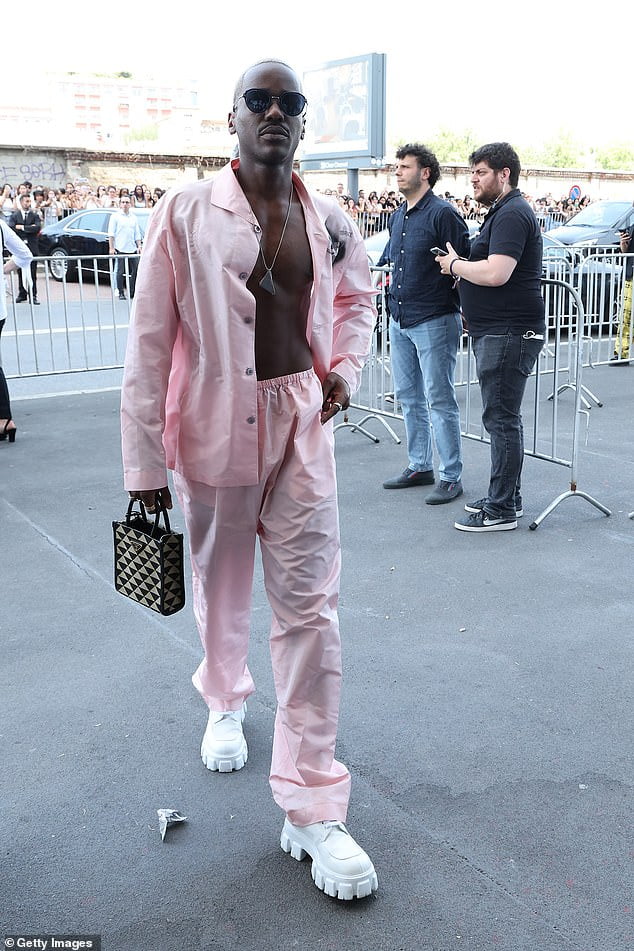 Ncuti Gatwa Flashes Toned Chest In Summery Pink Ensemble As He Enjoys 