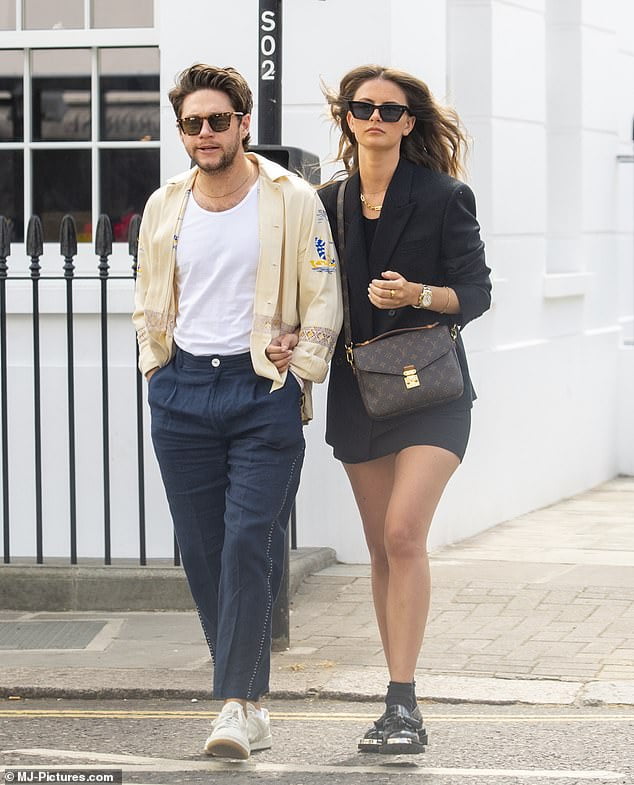 Niall Horan puts on a loving display with girlfriend Amelia Woolley in