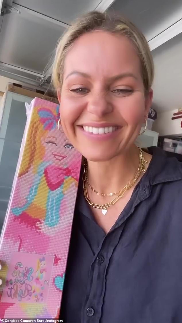 Candace Cameron Bure Laughs Off Unexpected Jojo Siwa Themed Art Kit Amid Drama Between The Two