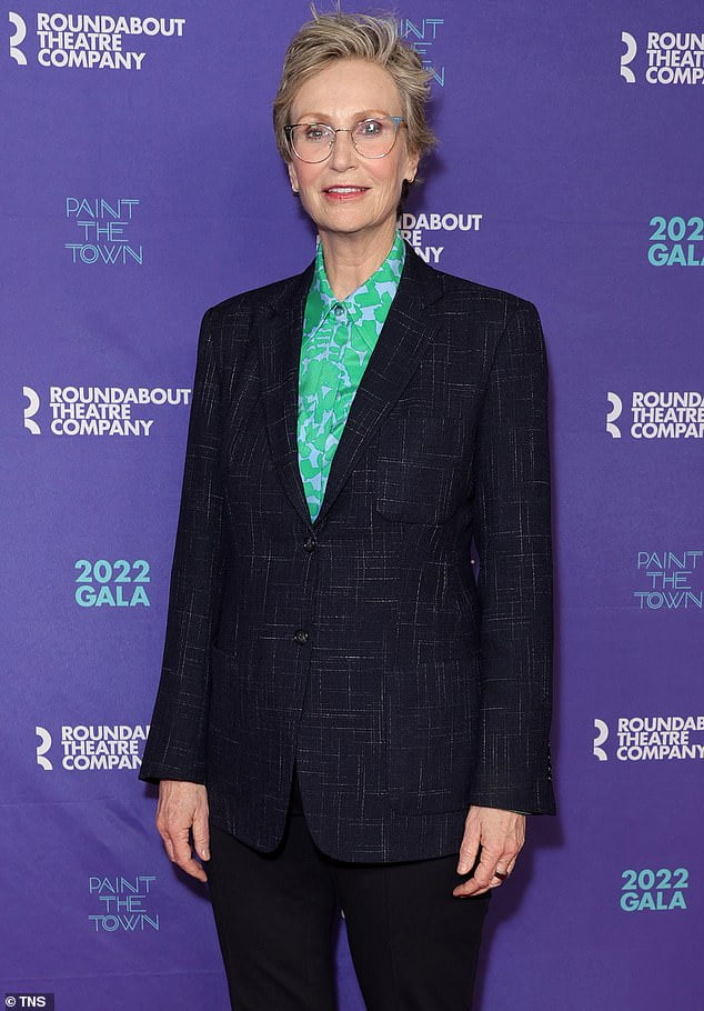 Jane Lynch ALSO leaving Funny Girl on Broadway ahead of schedule