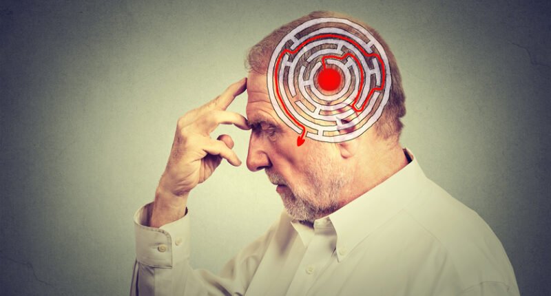 How To Stay Mentally Sharp As You Age, According to a Psychiatrist and a Neurologist