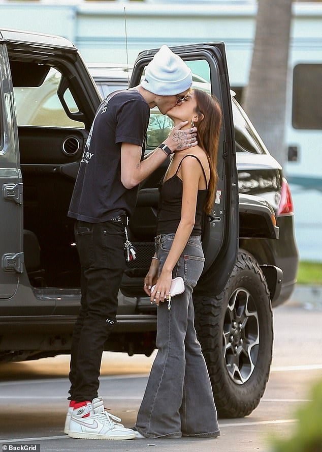 Presley Gerber New Girlfriend Presley Gerber Confirms Relationship Presley Gerber New Girlfriend Presley Gerber Confirms Relationship