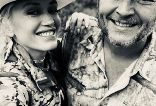 Gwen Stefani Posts Sweet Snap With Husband Blake Shelton As She ...