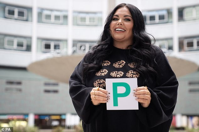 Scarlett Moffatt Passes Her Driving Test After Failing 13 Times And Drove Straight To Mcdonalds