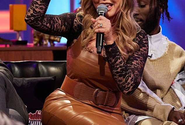 Carol Vorderman Shows Off Her Gorgeous Curves In A Skintight Leather Dress Sound Health And