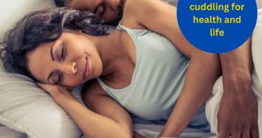 15 benefits of cuddling for health and life
