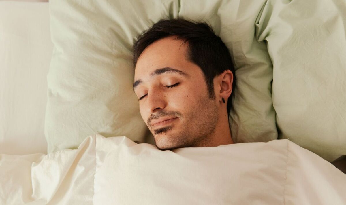 How to sleep: Expert recommends brown noise - 'Reduces unwanted night ...