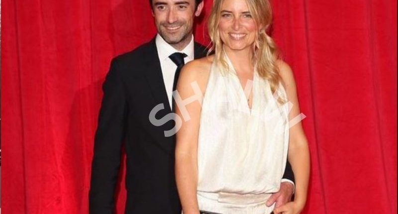 Is Emma Atkins Married To Her Partner? Relationship & Brother Details