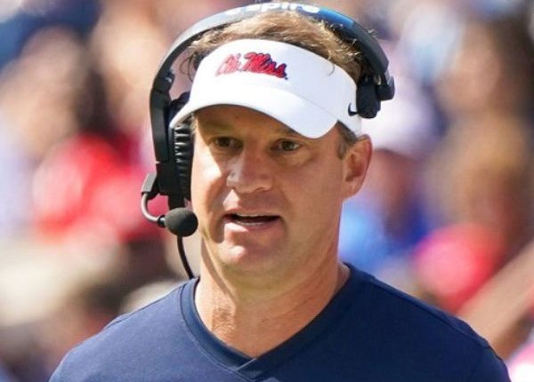 Is Lane Kiffin Married To Girlfriend Jennifer Dardano? Wife And Kids Details