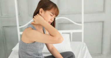 Woke up with neck pain can't turn head? Causes and remedies
