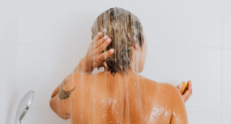 Disadvantages of bathing with cold water: major downside revealed