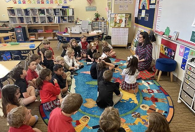 Heartbreaking photo of Covenant Elementary School class an hour before ...