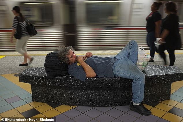 La Is Blasting Loud Classical Music At Downtown Subway Station To Deter Homeless People Sound 4245