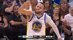 Steph Curry savagely tells despondent Kings fans to light the beam as ...