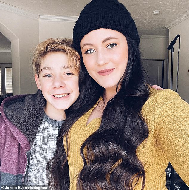 Jenelle Evans Cuts Off Her Mother After She Claimed The Teen Mom Stars Son Jace Disappeared 