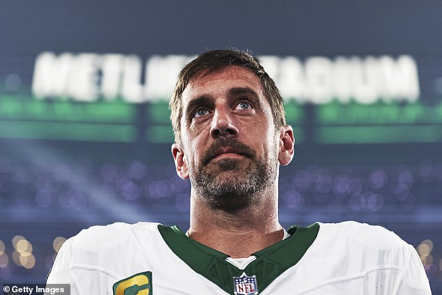 Aaron Rodgers Jets Qb Breaks Silence After Season Ending Achilles