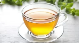 Green Tea Compound Reduces Inflammation, but Effect on Iron Levels Needs Further Research
