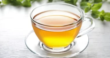 Green Tea Compound Reduces Inflammation, but Effect on Iron Levels Needs Further Research