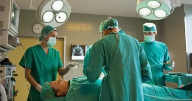 Eye-catching experiment reduces rudeness in operating theaters