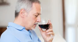 Study Reveals Alcohol Consumption Significantly Raises Dementia Risk