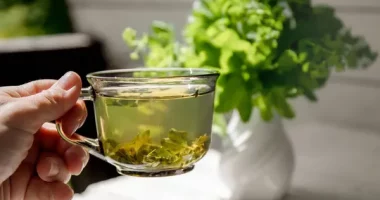 7 Teas That Help You Burn Belly Fat Naturally