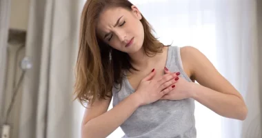 6 Heart Attack Symptoms in Women You Must Never Ignore