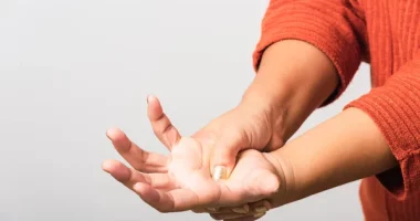 Numb, Tingling Hands? Could Be Symptoms Carpal Tunnel Syndrome
