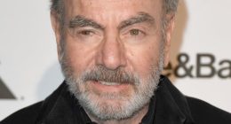 Neil Diamond Finds Peace with Parkinson's Diagnosis