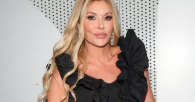 Brandi Glanville Suffers Facial Burns After Nair Beauty Hack
