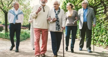 How Walking Boosts Brain Health and Slows Dementia Progression